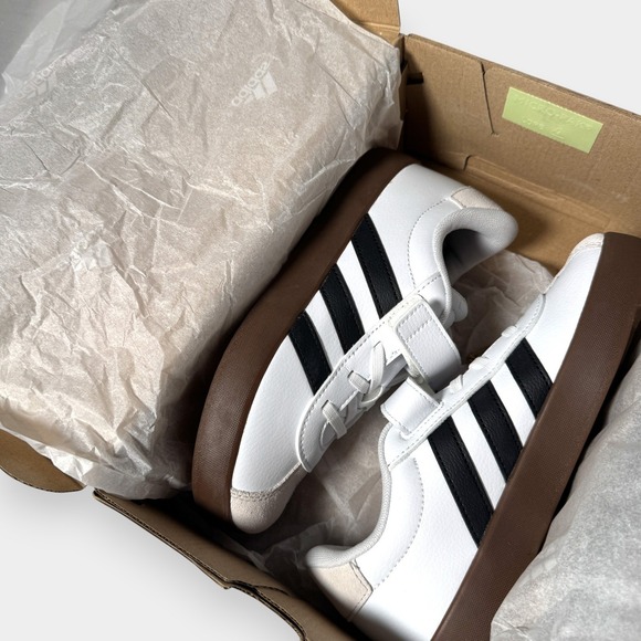 adidas Other - NWB Adidas VL size 3 Court 3.0‎ Kids Shoes White Black Gum Strap